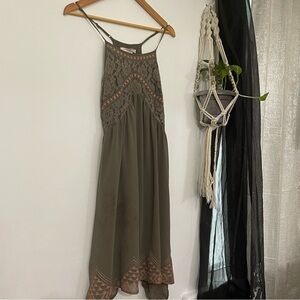 Forever 21 Khaki and Peach Lace Midi Dress